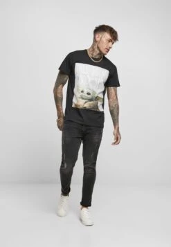 Mister Tee T-shirts Coupe Regular T-Shirt Baby Yoda Good Side Homme Noir -F4NT4STIC Soldes 427e93ba07f0aaeed6719db8824308d4