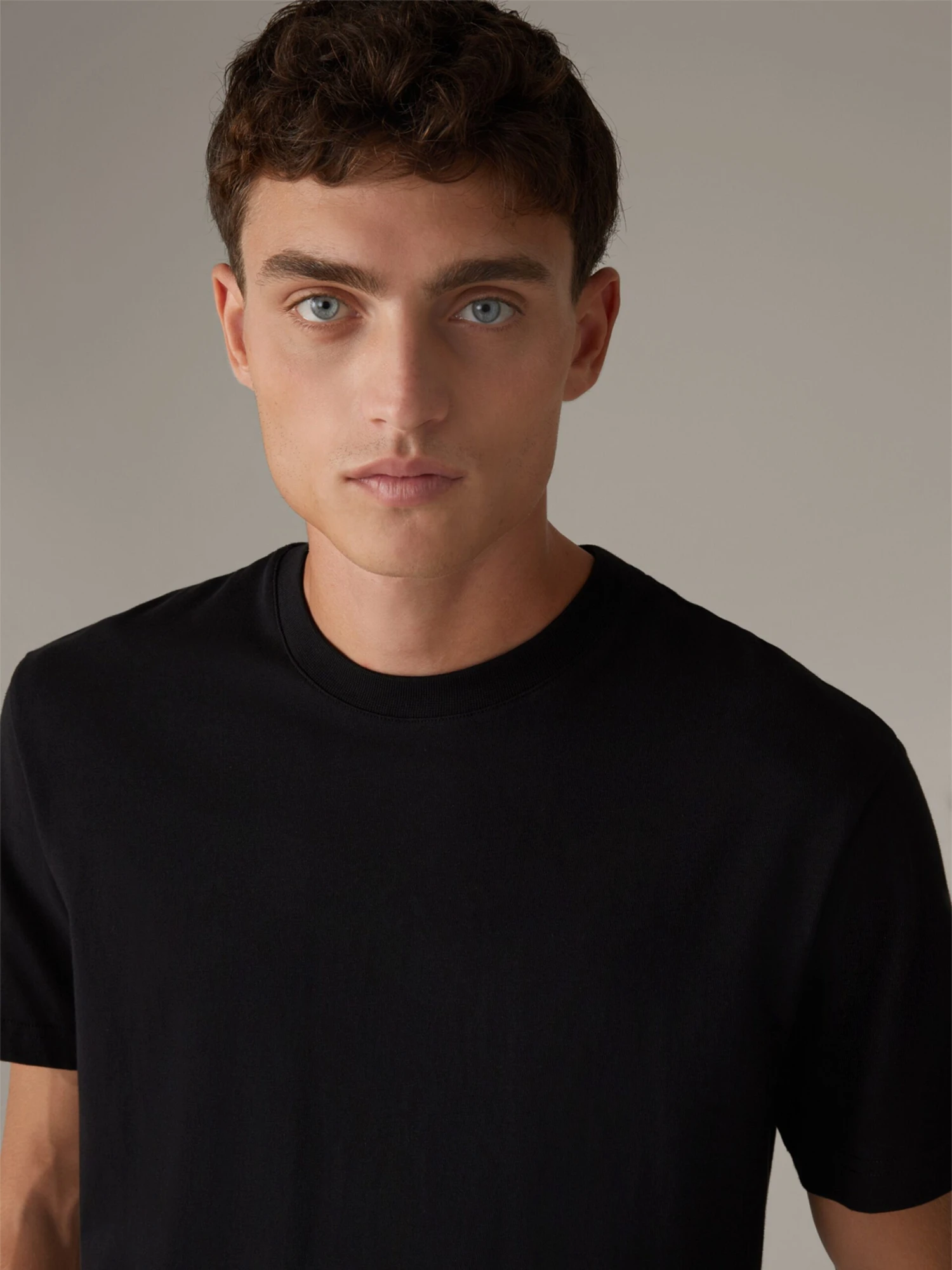 Strellson T-shirts T-Shirt Pino Homme Noir 7 Strellson T-shirts T-Shirt Pino Homme Noir – Image 5