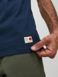 T-shirts T-Shirt Dan Homme Bleu Foncé -F4NT4STIC Soldes cdff06489cc3466def77daf4bedfe8aa